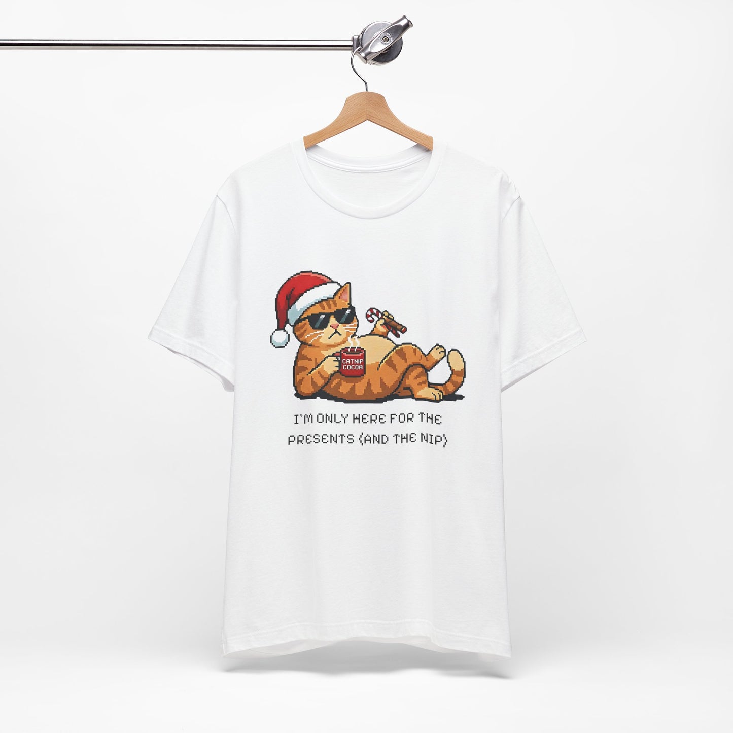 Grumpy Cat Christmas T-Shirt: Funny Holiday Tee