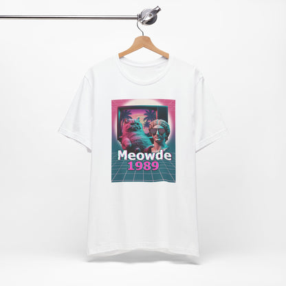 Vaporwave Cat T-Shirt - Retro 80s Aesthetic Tee
