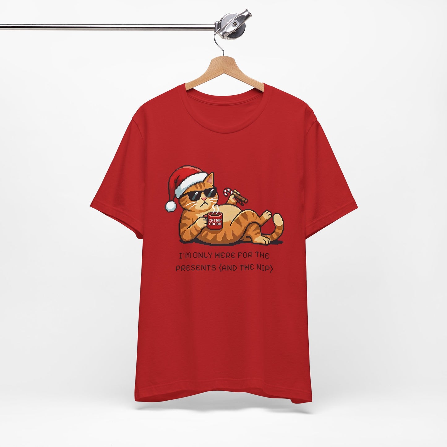 Grumpy Cat Christmas T-Shirt: Funny Holiday Tee